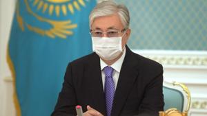 Kazakh President Kassym-Jomart Tokayev wearing a protective face mask participates online in the unveiling ceremony of a monument to Nursultan Nazarbayev, the first president of Kazakhstan, in Nur-Sultan, Kazakhstan.(via REUTERS) Kazakh President Kassym-Jomart Tokayev wearing a protective face mask participates online in the unveiling ceremony of a monument to Nursultan Nazarbayev, the first president of Kazakhstan, in Nur-Sultan, Kazakhstan.(via REUTERS)
