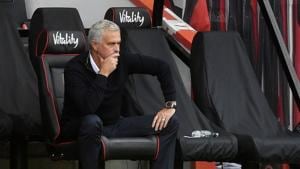 Soccer Football - Premier League - AFC Bournemouth v Tottenham Hotspur - Vitality Stadium, Bournemouth, Britain - July 9, 2020 Tottenham Hotspur manager Jose Mourinho, as play resumes behind closed doors following the outbreak of the coronavirus disease (COVID-19) Neil Hall/Pool via REUTERS(REUTERS) Soccer Football - Premier League - AFC Bournemouth v Tottenham Hotspur - Vitality Stadium, Bournemouth, Britain - July 9, 2020 Tottenham Hotspur manager Jose Mourinho, as play resumes behind closed doors following the outbreak of the coronavirus disease (COVID-19) Neil Hall/Pool via REUTERS(REUTERS)
