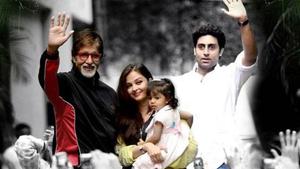 Abhishek, Aishwarya Rai, Aaradhya and Amitabh Bachchan have been diagnosed with Covid-19. Abhishek, Aishwarya Rai, Aaradhya and Amitabh Bachchan have been diagnosed with Covid-19.