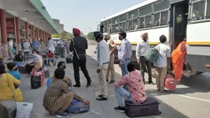 More than 3,400 buses from Uttar Pradesh, Punjab, Rajasthan, Uttarakhand, Himachal Pradesh, Jammu and Kashmir, Haryana and Chandigarh would ply daily.(Gurpreet Singh/Hindustan Times) More than 3,400 buses from Uttar Pradesh, Punjab, Rajasthan, Uttarakhand, Himachal Pradesh, Jammu and Kashmir, Haryana and Chandigarh would ply daily.(Gurpreet Singh/Hindustan Times)