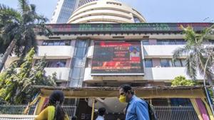 Sensex jumps over 300 points to 36,907 in opening session; Nifty surges 95 points to 10,863(Pratik Chorge/HT Photo) Sensex jumps over 300 points to 36,907 in opening session; Nifty surges 95 points to 10,863(Pratik Chorge/HT Photo)