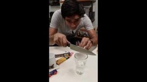 The video shows Zack King cutting a ‘glass’.(Twitter/@zachking) The video shows Zack King cutting a ‘glass’.(Twitter/@zachking)