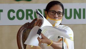 West Bengal Chief Minister Mamata Banerjee addresses a press conference in Kolkata on Thursday.(ANI) West Bengal Chief Minister Mamata Banerjee addresses a press conference in Kolkata on Thursday.(ANI)