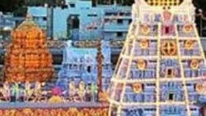 The TTD staff pointed out that over 1,000 Covid-19 positive cases were reported in Tirupati town and around 100 TTD employees had contracted SARS-CoV-2, which causes the viral disease.(PTI) The TTD staff pointed out that over 1,000 Covid-19 positive cases were reported in Tirupati town and around 100 TTD employees had contracted SARS-CoV-2, which causes the viral disease.(PTI)
