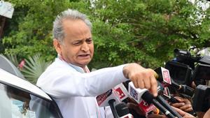 Rajasthan chief minister Ashok Gehlot talks to media persons outside Hotel Fairmont in Jaipur.(HT Photo) Rajasthan chief minister Ashok Gehlot talks to media persons outside Hotel Fairmont in Jaipur.(HT Photo)