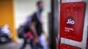 Google will pick up 7.73% stake in RIL’s technology venture Jio Platforms for Rs 33,737 crore.(Bloomberg File Photo) Google will pick up 7.73% stake in RIL’s technology venture Jio Platforms for Rs 33,737 crore.(Bloomberg File Photo)