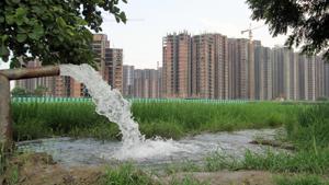 Officials said the only good news was that even though the groundwater level has dropped, the average drop has reduced as compared to previous years.(HT file photo) Officials said the only good news was that even though the groundwater level has dropped, the average drop has reduced as compared to previous years.(HT file photo)