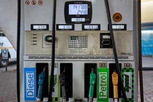 No petrol pumps in the city will sell petrol to any two-wheeler rider who arrives without a helmet or is carrying a pillion rider without a helmet.(HT FILE PHOTO) No petrol pumps in the city will sell petrol to any two-wheeler rider who arrives without a helmet or is carrying a pillion rider without a helmet.(HT FILE PHOTO)