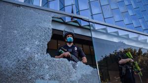 Weeks of nationwide unrest have struck several US cities since the death of George Floyd in Minneapolis on May 25.(AFP) Weeks of nationwide unrest have struck several US cities since the death of George Floyd in Minneapolis on May 25.(AFP)