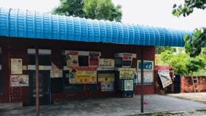 A deserted dispensary at Dangarh village in Barnala(HT File) A deserted dispensary at Dangarh village in Barnala(HT File)