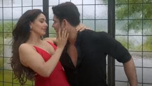 Dil Ko Karaar Aaya stars Sidharth Shukla and Neha Sharma. Dil Ko Karaar Aaya stars Sidharth Shukla and Neha Sharma.
