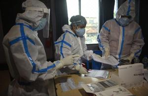 Of the 3,028 cases reported in Ludhiana as of Thursday, health teams have completed the tracing of 2,886 cases, but have been unable to establish the source of infection in 277 cases.(Representative photo) Of the 3,028 cases reported in Ludhiana as of Thursday, health teams have completed the tracing of 2,886 cases, but have been unable to establish the source of infection in 277 cases.(Representative photo)