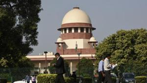 The apex court had taken serious note of non-payment of salary and lack of proper accommodation to doctors engaged in fighting Covid-19.(Burhaan Kinu/HT File Photo) The apex court had taken serious note of non-payment of salary and lack of proper accommodation to doctors engaged in fighting Covid-19.(Burhaan Kinu/HT File Photo)