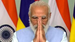 Prime Minister Narendra Modi paid his tribute to Amar Singh.(ANI Photo) Prime Minister Narendra Modi paid his tribute to Amar Singh.(ANI Photo)