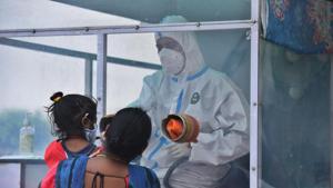 A total of 83 Covid-19 positive patients have died in Uttarakhand till now with 13 patients dying due to coronavirus, according to the health officials.(Raj K Raj/HT PHOTO) A total of 83 Covid-19 positive patients have died in Uttarakhand till now with 13 patients dying due to coronavirus, according to the health officials.(Raj K Raj/HT PHOTO)