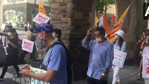Many held placards and banner against the Chinese government.(ANI Photo) Many held placards and banner against the Chinese government.(ANI Photo)