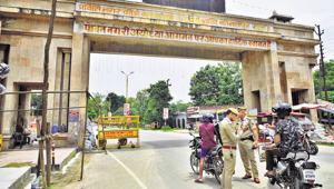 Police personnel check IDs of commuters as security is enhanced ahead of the foundation laying ceremony of Ram Temple, Ayodhya.(PTI) Police personnel check IDs of commuters as security is enhanced ahead of the foundation laying ceremony of Ram Temple, Ayodhya.(PTI)