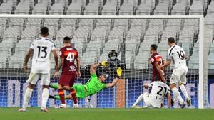 Juventus' Gonzalo Higuain scores their first goal.(REUTERS) Juventus' Gonzalo Higuain scores their first goal.(REUTERS)