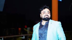 Mr. Sarkar predicts that there will be at least 3000 customers lined up in each city, every month, who would need travel finance of the kind provided by TravelKaroo. Mr. Sarkar predicts that there will be at least 3000 customers lined up in each city, every month, who would need travel finance of the kind provided by TravelKaroo.