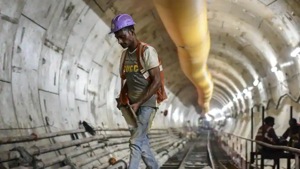 The economy could take longer than expected to come back to pre-pandemic levels. According to a Reuters poll of economists, the Indian economy may be in a contraction mode till the December quarter.(Kunal Patil/HT Photo) The economy could take longer than expected to come back to pre-pandemic levels. According to a Reuters poll of economists, the Indian economy may be in a contraction mode till the December quarter.(Kunal Patil/HT Photo)