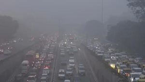 Last week, the Supreme Court had warned that it would initiated contempt proceedings against IIT-Bombay for threatening to back out of the proposal to construct smog towers in Delhi.(Raj K Raj/HT PHOTO)) Last week, the Supreme Court had warned that it would initiated contempt proceedings against IIT-Bombay for threatening to back out of the proposal to construct smog towers in Delhi.(Raj K Raj/HT PHOTO))