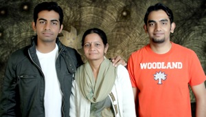 Abhishek Saraf in orange t-shirt(HT) Abhishek Saraf in orange t-shirt(HT)