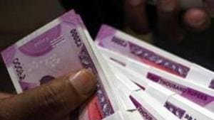 Forex traders said positive trend in the equity markets, weak American currency and sustained foreign fund inflows supported the rupee.(REUTERS) Forex traders said positive trend in the equity markets, weak American currency and sustained foreign fund inflows supported the rupee.(REUTERS)