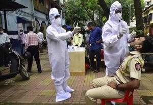 Azam, who was posted at Worli police station, was transferred to the State Intelligence Department (SID) about seven months ago.(Anshuman Poyrekar/HT Photo) Azam, who was posted at Worli police station, was transferred to the State Intelligence Department (SID) about seven months ago.(Anshuman Poyrekar/HT Photo)