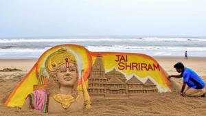 Artist Sudarsan Pattnaik makes a replica of Ram temple out of sand, on the eve of its ground-breaking ceremony in Ayodhya, on Puri beach,(PTI) Artist Sudarsan Pattnaik makes a replica of Ram temple out of sand, on the eve of its ground-breaking ceremony in Ayodhya, on Puri beach,(PTI)