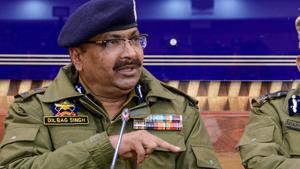 Dilbag Singh said less than 200 militants are currently active in Jammu and Kashmir, and just 26 terrorists could enter the Union Territory from across the border so far this year.(PTI) Dilbag Singh said less than 200 militants are currently active in Jammu and Kashmir, and just 26 terrorists could enter the Union Territory from across the border so far this year.(PTI)