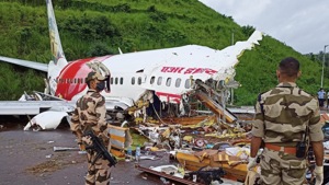The aircraft could not land on the designated runway at the Kozhikode airport.(HT PHOTO) The aircraft could not land on the designated runway at the Kozhikode airport.(HT PHOTO)