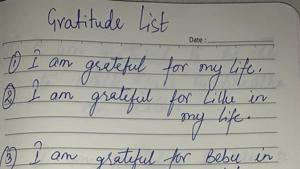 The gratitude note shared by actor Rhea Chakraborty who insists it was written by Sushant Singh Rajput. (HT Photo) The gratitude note shared by actor Rhea Chakraborty who insists it was written by Sushant Singh Rajput. (HT Photo)