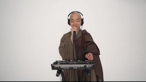 The image shows Japanese Zen Buddhist monk and beatboxing artist, Yogetsu Akasaka.(YouTube/Yogetsu Akasaka) The image shows Japanese Zen Buddhist monk and beatboxing artist, Yogetsu Akasaka.(YouTube/Yogetsu Akasaka)