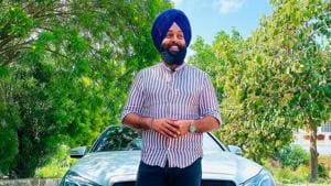The way the music industry has seen a rise with people demanding unique and soul-touching music, Harpreet decided to launch his own company called “Singhwithbenz”.