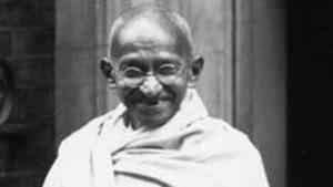 Mahatma Gandhi outside 10 Downing Street, London.(Getty Images) Mahatma Gandhi outside 10 Downing Street, London.(Getty Images)