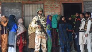 The turnout in the 2019 Lok Sabha elections in the Kashmir valley dropped to 19%, the lowest in two decades and 12 percentage points less than in the 2014 Lok Sabha polls.(Waseem Andrabi/HT file photo) The turnout in the 2019 Lok Sabha elections in the Kashmir valley dropped to 19%, the lowest in two decades and 12 percentage points less than in the 2014 Lok Sabha polls.(Waseem Andrabi/HT file photo)