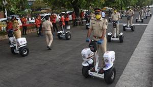 Vinayak Deshmukh, assistant inspector general of police (law and order) confirmed that a total of 8,894 infected policemen have recovered from the viral disease and most of them have joined duty.(HT PHOTO.) Vinayak Deshmukh, assistant inspector general of police (law and order) confirmed that a total of 8,894 infected policemen have recovered from the viral disease and most of them have joined duty.(HT PHOTO.)
