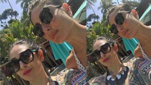 Karisma Kapoor and Kareena Kapoor come together for a selfie. Karisma Kapoor and Kareena Kapoor come together for a selfie.
