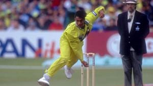 Shoaib Akhtar in his follow through.(Getty Images) Shoaib Akhtar in his follow through.(Getty Images)