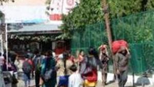 Mata Vaishno devi shrine attracts around a million devotees every year.(HT Photo/File) Mata Vaishno devi shrine attracts around a million devotees every year.(HT Photo/File)