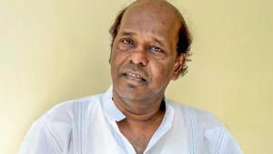 An undated photo of noted poet and lyricist Rahat Indori, who tested positive for Covid-19, dies of a heart attack in Indore.(PTI) An undated photo of noted poet and lyricist Rahat Indori, who tested positive for Covid-19, dies of a heart attack in Indore.(PTI)