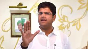 Haryana deputy chief minister Dushyant Chautala was addressing mediapersons after paying obeisance at the Golden Temple.(PTI file photo) Haryana deputy chief minister Dushyant Chautala was addressing mediapersons after paying obeisance at the Golden Temple.(PTI file photo)