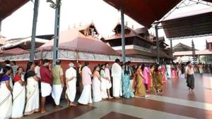 File photo of devotees in queue outside Guruvayur temple in Thrissur, Kerala. (Vivek Nair/Hindustan Times) File photo of devotees in queue outside Guruvayur temple in Thrissur, Kerala. (Vivek Nair/Hindustan Times)