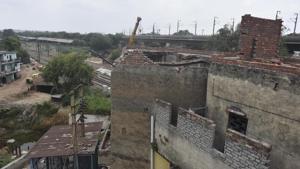 The complex in which the building is located used to house a biscuit factory earlier, and is spread over nearly 5,000 square yards.(Sonu Mehta/HT Photo) The complex in which the building is located used to house a biscuit factory earlier, and is spread over nearly 5,000 square yards.(Sonu Mehta/HT Photo)
