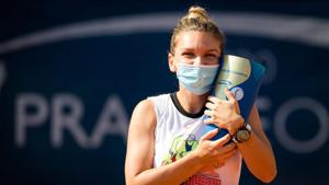 “Title #21! Soo happy I could come here, fight hard and lift the trophy,” Halep wrote.(Image Courtesy: Simona Halep Twitter) “Title #21! Soo happy I could come here, fight hard and lift the trophy,” Halep wrote.(Image Courtesy: Simona Halep Twitter)