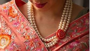 These sarees look the most elegant with simple jewellery like some pearl accessories.(mogra.in/Instagram)