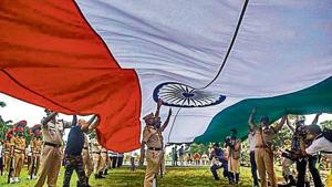Maharashtra SRPF in association with DK Flag Foundation raise the 100 feet tall national flag in Mumbai on Saturday. Maharashtra SRPF in association with DK Flag Foundation raise the 100 feet tall national flag in Mumbai on Saturday.