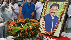 Chetan Chauhan’s last rites were performed in Garhmukteshwar.(PTI Image) Chetan Chauhan’s last rites were performed in Garhmukteshwar.(PTI Image)