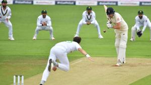 England resume their innings at 7/1.(Reuters) England resume their innings at 7/1.(Reuters)
