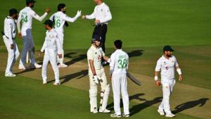 England and Pakistan cricketers after the final ball of the Test was bowled.(Image Courtesy: ICC) England and Pakistan cricketers after the final ball of the Test was bowled.(Image Courtesy: ICC)
